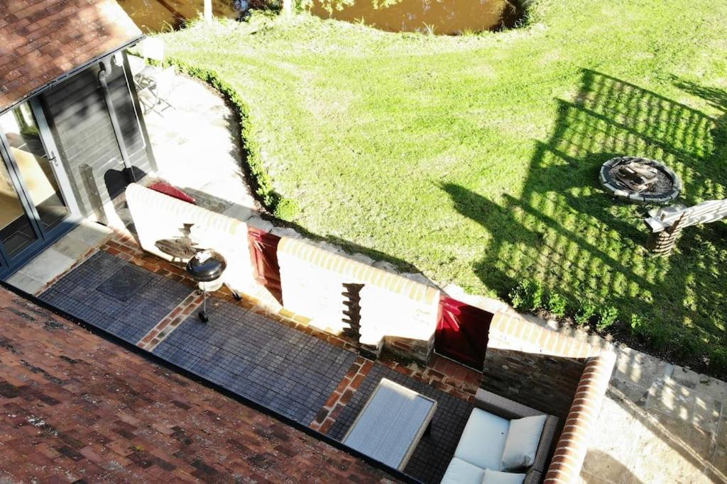 Villa The Piggery à Cowfold Extérieur photo