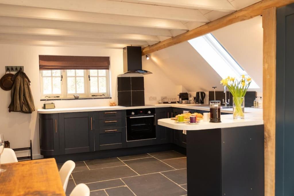 Villa The Piggery à Cowfold Extérieur photo